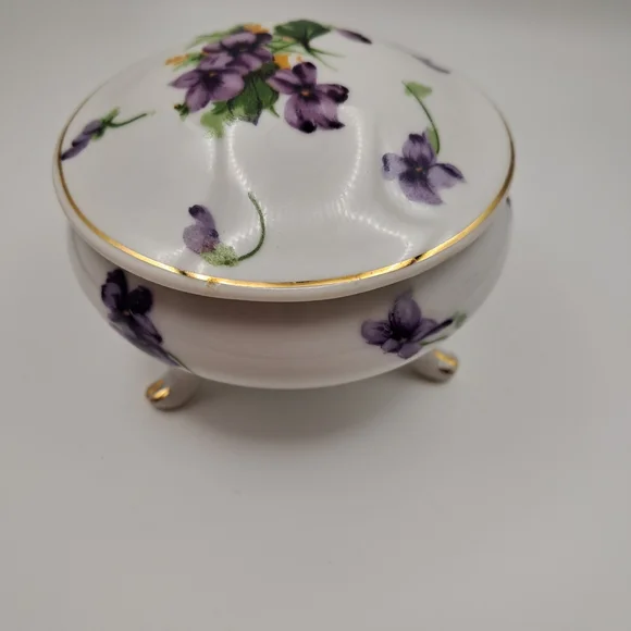 Vintage Norcrest Fine China Footed Trinket Box with Lid - Purple Violets Japan - Picture 5 of 8